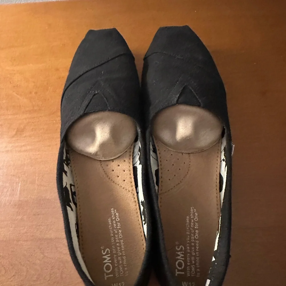 Toms Black Loafers Slip-Ons Casual Shoes - Picture 7 of 8